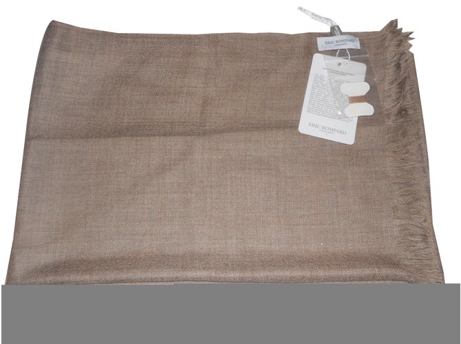 eric bompard cashmere scarf