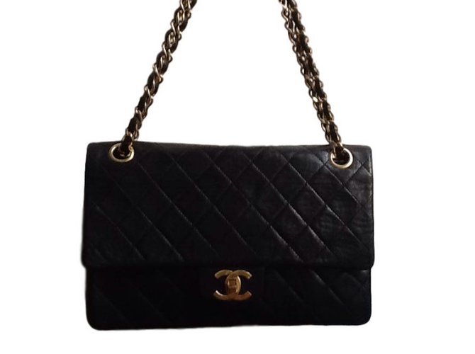 CHANEL TIMELESS Black Leather  ref.29836