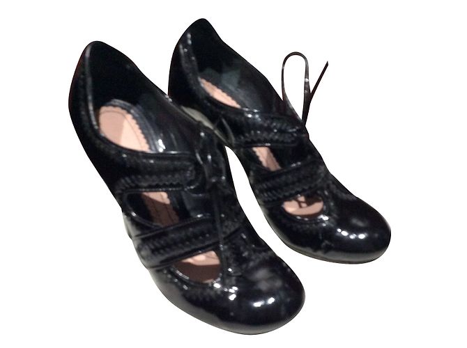 John Galliano Lackleder Pumps Schwarz