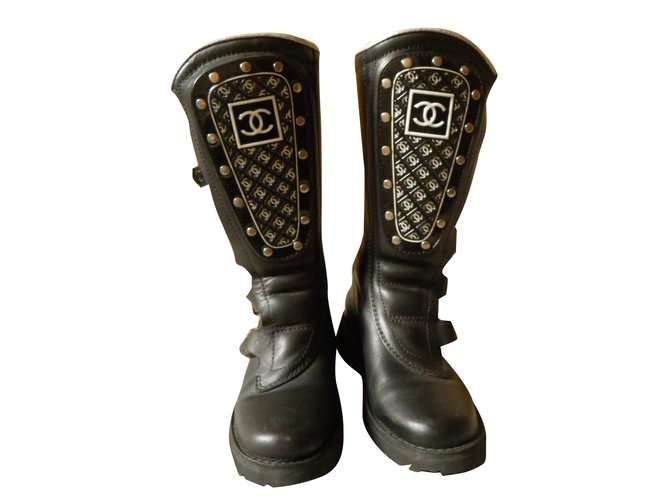 Chanel Boots Black Leather  ref.30698