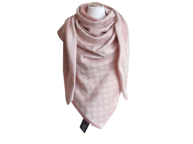 gucci shawl pink