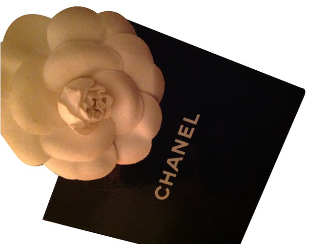Chanel Camélia Tissu Blanc  ref.30896