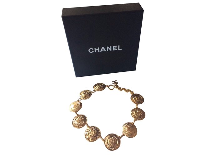 Chanel Vintage collier ras de cou Plaqué or Doré  ref.30951