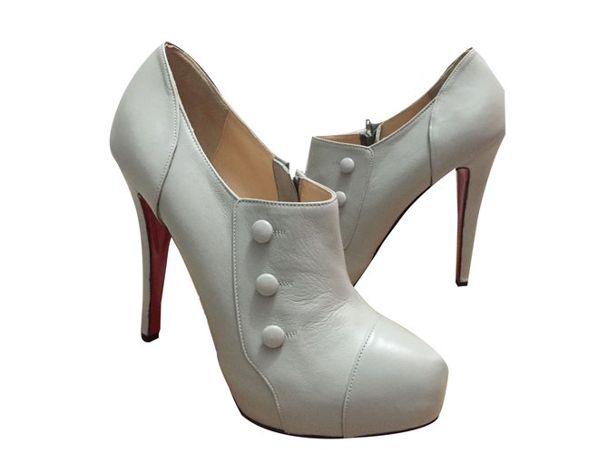 Christian Louboutin ANKLE boots Grey Leather  ref.31359