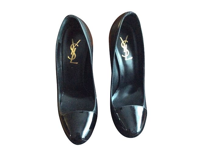 Yves Saint Laurent Richelieu Lackschuhe schwarz