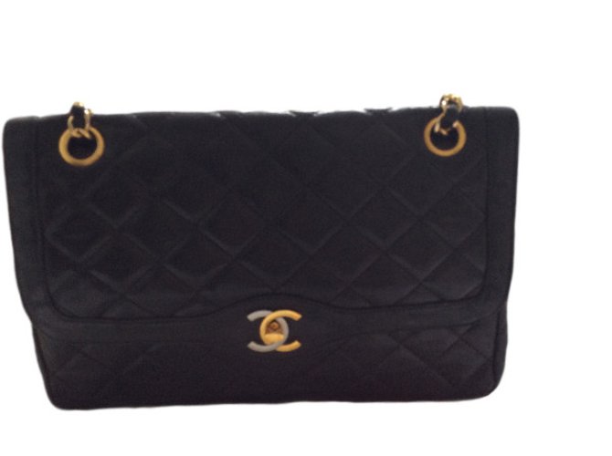 Chanel Timeless Black Leather  ref.31553
