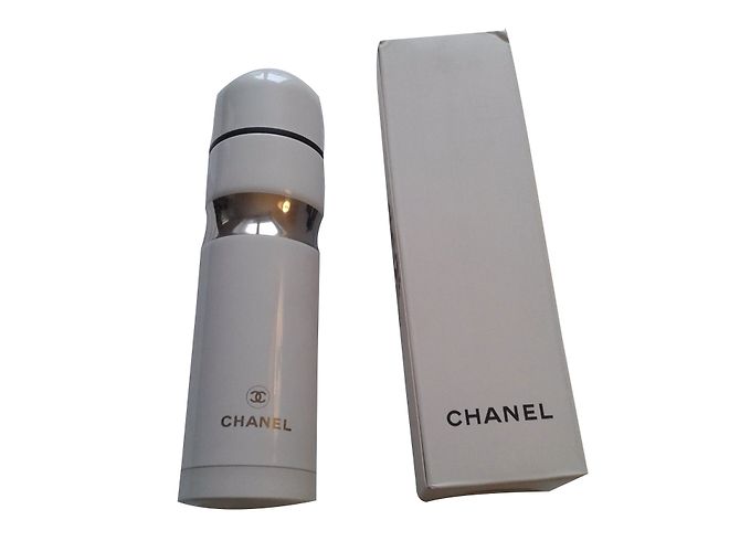 Chanel garrafa térmica Branco