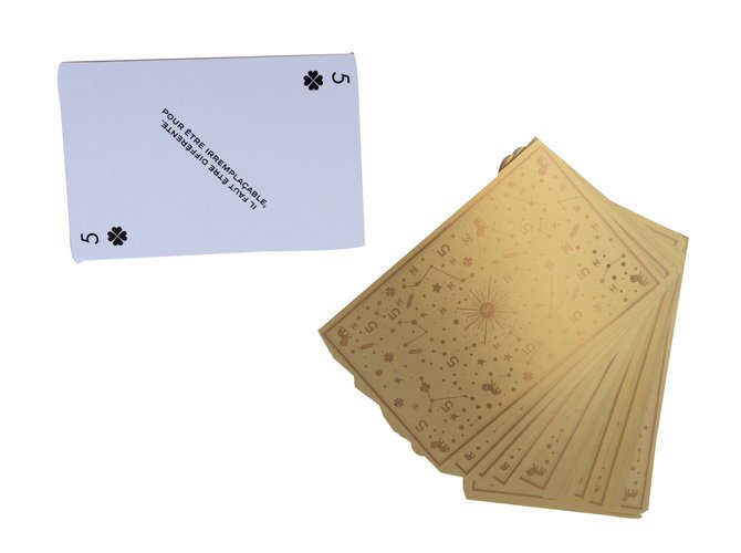 Chanel cartões; "les talismanes" Dourado  ref.32652