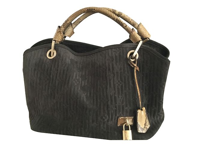 Louis Vuitton WHISPER khôl Noir