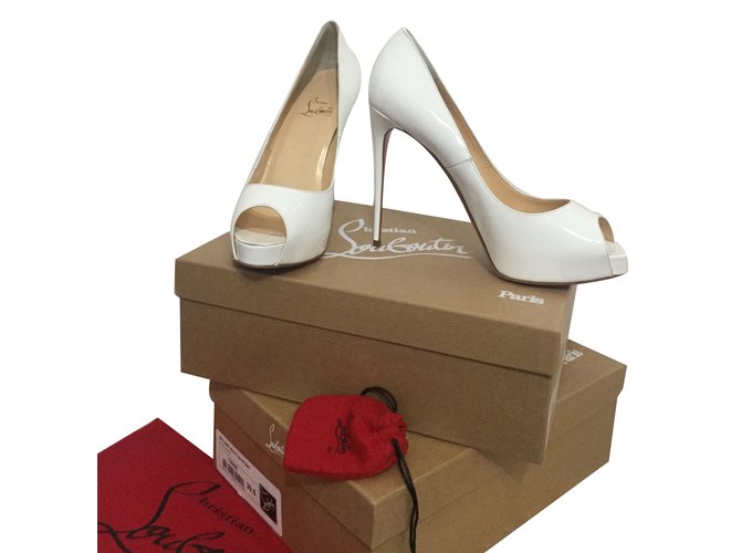 Christian Louboutin New very prive Cuir vernis Blanc  ref.33064