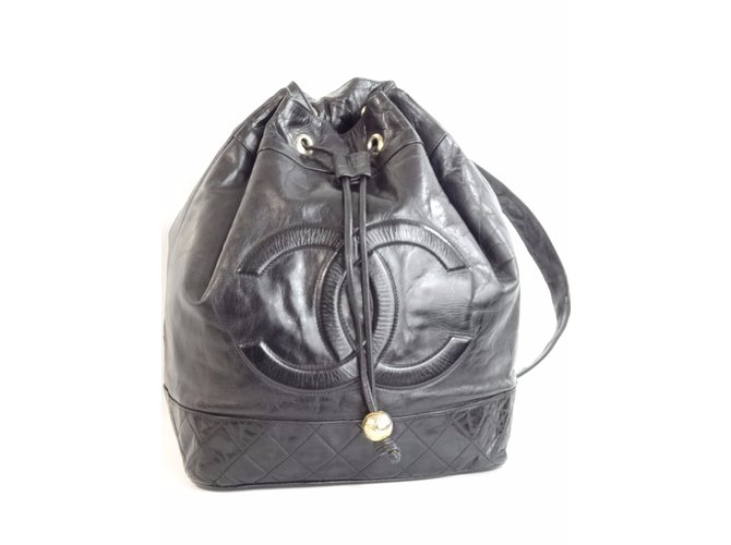 Chanel backpack Black Leather  ref.33137