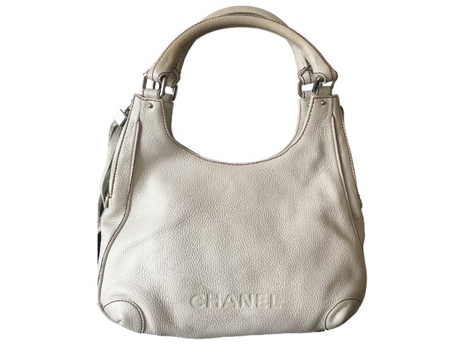 Chanel Bolsa Branco Couro  ref.33205