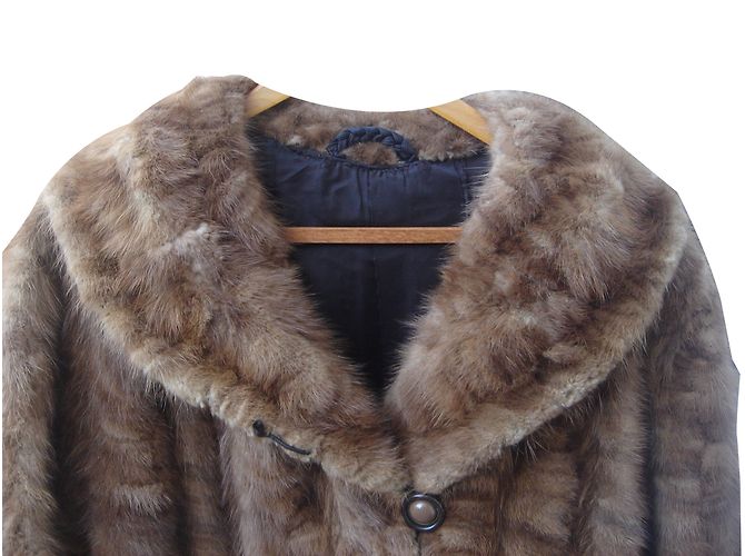 Autre Marque Nerz Mantel mit Hut Beige Größe 40