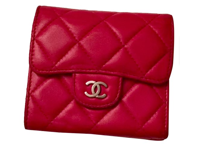 Chanel TIMELESS Roja Piel de cordero  ref.33848