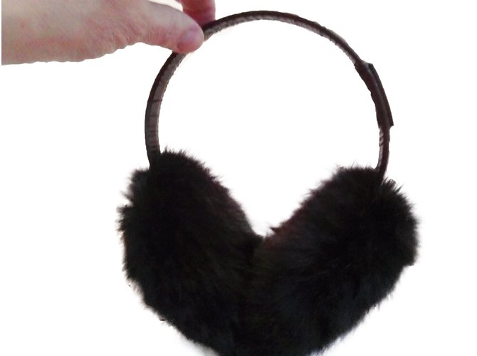 Moncler Hat Black Fur  ref.34127