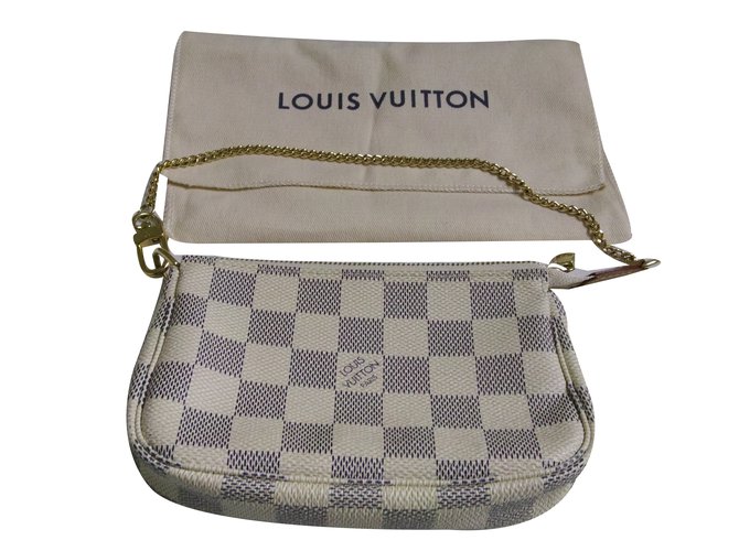 Louis Vuitton Clutch bag Beige Leather  ref.34143