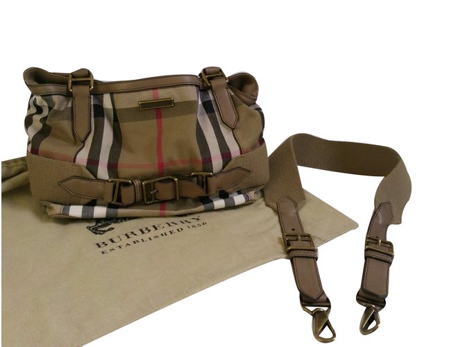 Burberry Handbag Beige Cloth  ref.34145