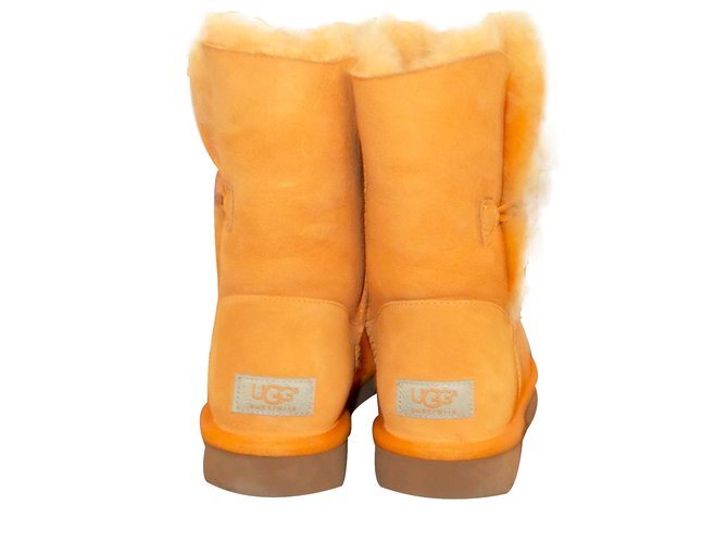 orange ugg boots with fur