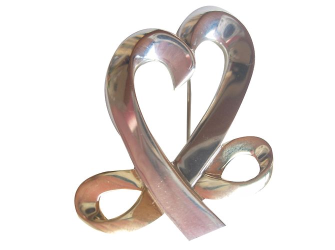 Spilla Tiffany & Co Loving Heart in argento e oro giallo D'oro