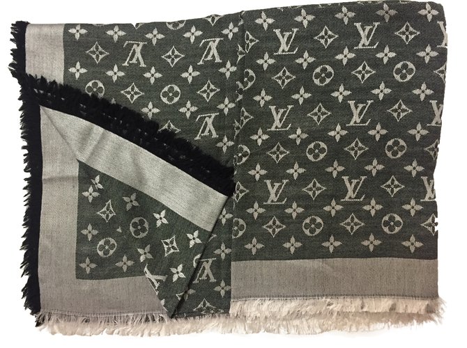 Louis Vuitton Silk scarf Black Wool  ref.35486