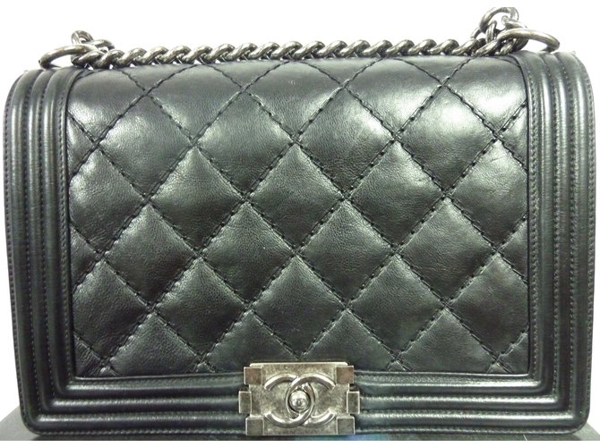Chanel Black Boy Medium Leather  ref.35511