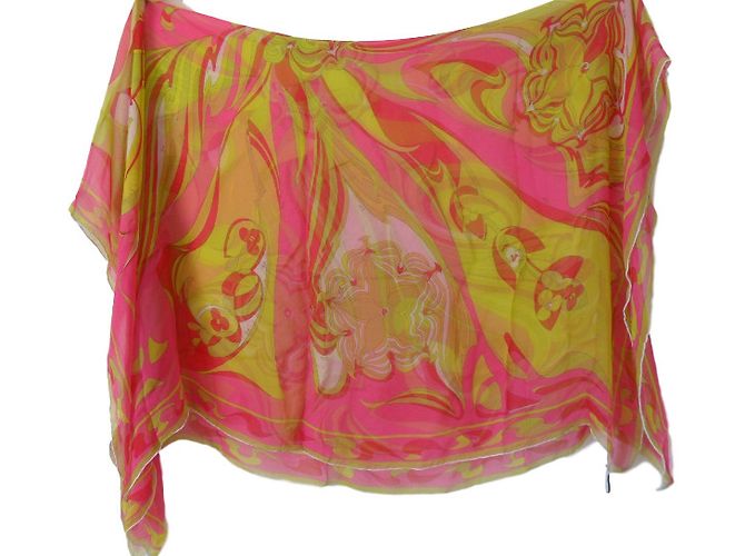Emilio Pucci Cachecol