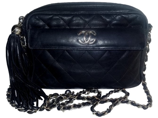 Chanel Bolso Negro Cuero  ref.35670
