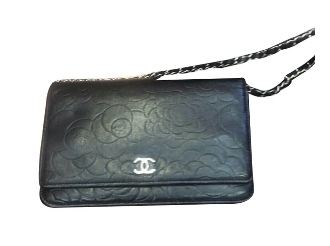 Chanel Camellia lambskin wallet on chain Black Leather  ref.35684