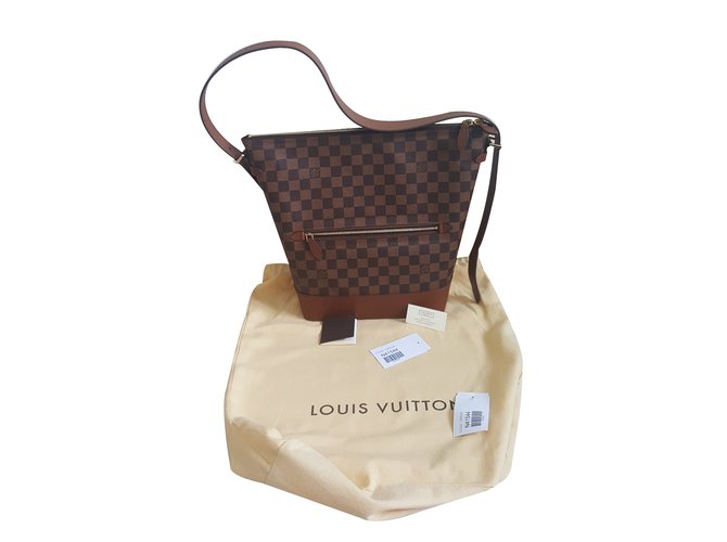 Louis Vuitton Bolsa Marrom Couro  ref.35840