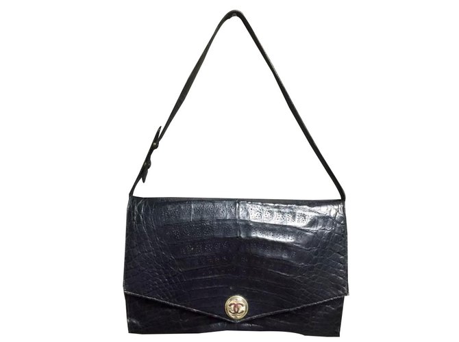 Chanel Handbag Black Exotic leather  ref.36231