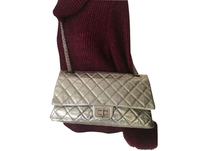 Chanel Argento metallizzato 2.55 Riedizione classica in pelle trapuntata 227 Jumbo Flap Bag  ref.36245