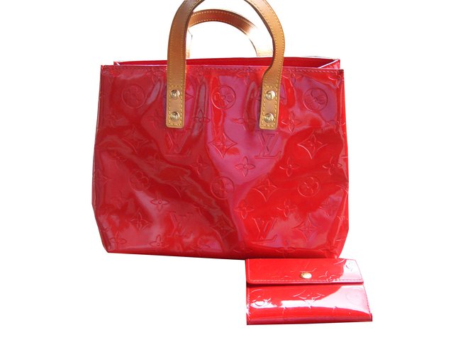 Louis Vuitton borsetta Rosso Pelle verniciata  ref.36257