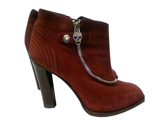 Stivaletti Alexander McQueen Borgogna Pelle e Scamosciata 37.5 Bordò