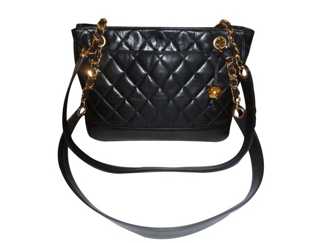 Chanel Handbags Blue Leather  ref.36467