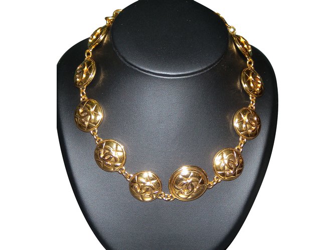 Chanel Collares Dorado Metal  ref.36492