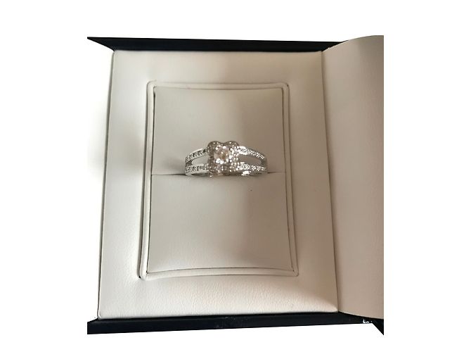 Mauboussin anillo