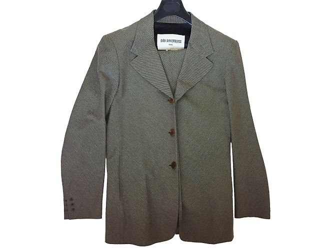 Dirk Bikkenbergs Traje