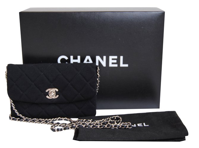 Timeless Zeitlose Mini-Chaneltasche mit Klappe Schwarz  ref.36690