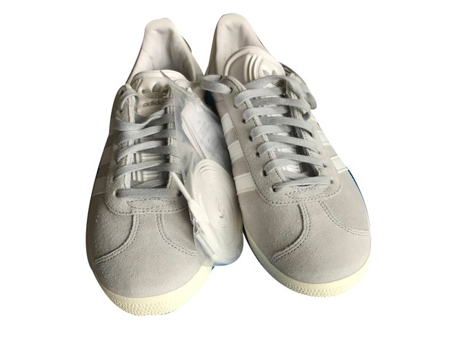 Adidas Gazelle Grey Leather ref.37208 Joli Closet