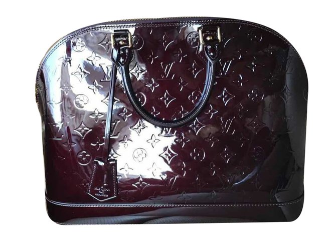 Louis Vuitton Amarante Monogram Vernis Alma MM Dark red Patent leather  ref.37329