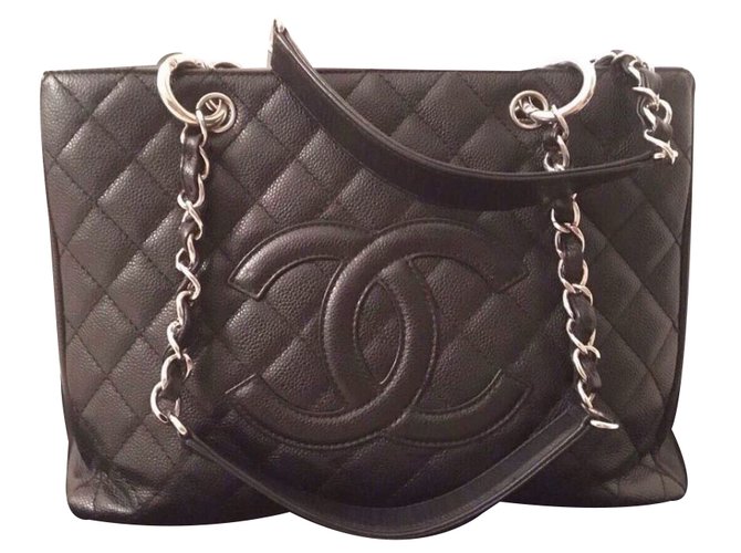 Chanel Einkaufstasche Schwarz Leder  ref.37352