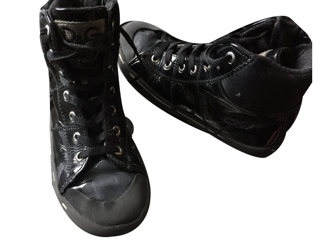 Dolce & Gabbana zapatillas Negro Charol  ref.37422