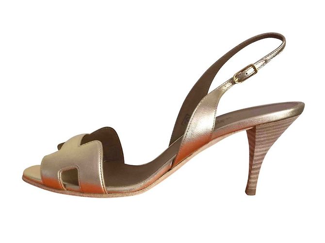 Hermès Hermes Sandal D'oro Pelle