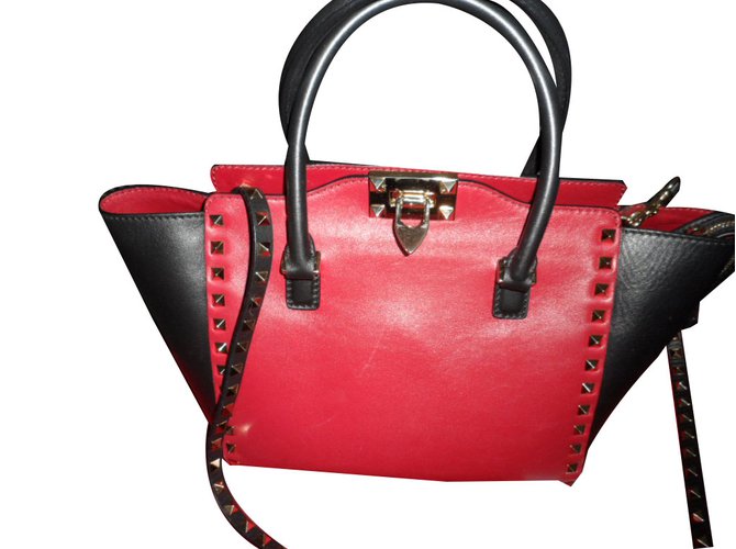 Valentino Garavani Handbag Dark red Leather  ref.37455
