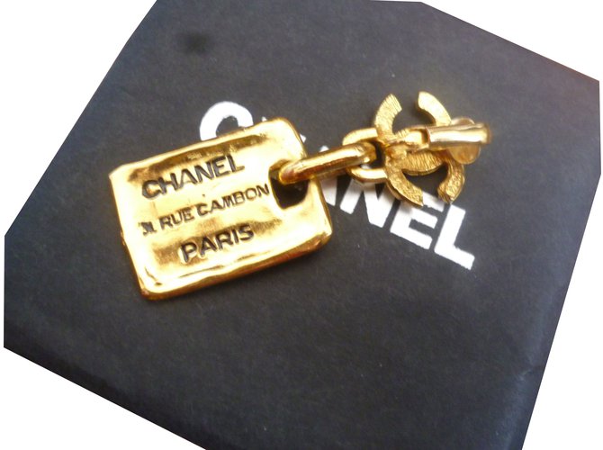 Chanel Earrings Golden Gold-plated  ref.37671