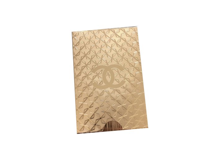 Chanel Jeu de cartes Golden Plastic  ref.37763