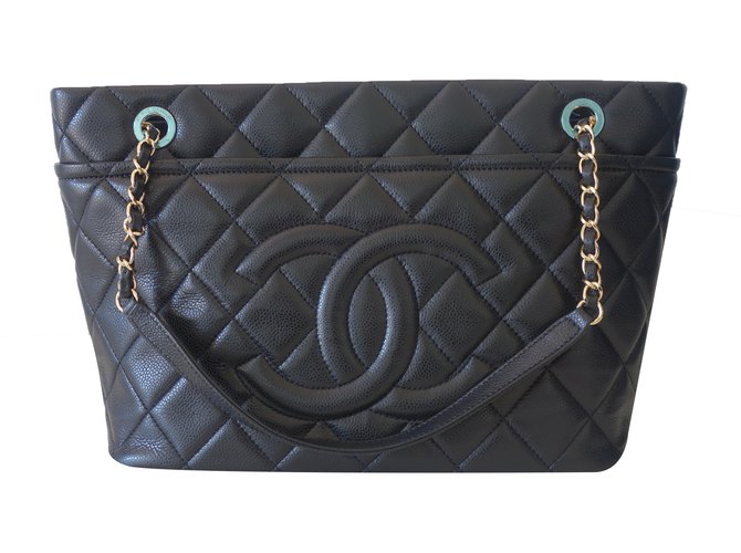 Chanel Handtasche Schwarz Leder  ref.37811