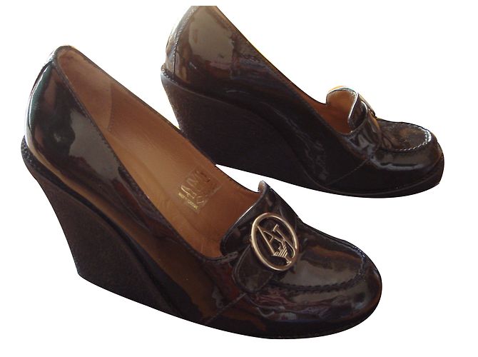 Mocasines Armani Jeans de charol marrón oscuro