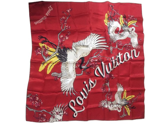 Louis Vuitton Silk scarf Red  ref.37946