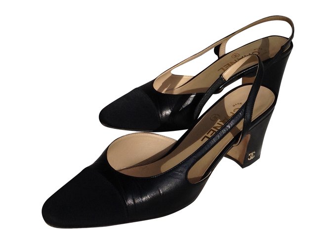 Chanel Heels Black Leather  ref.38129